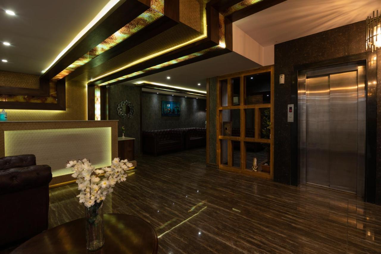 Hotel Monarch International バンガロール エクステリア 写真