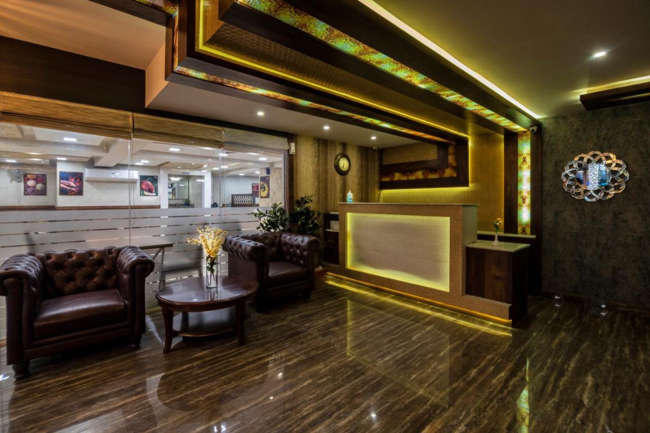 Hotel Monarch International バンガロール エクステリア 写真