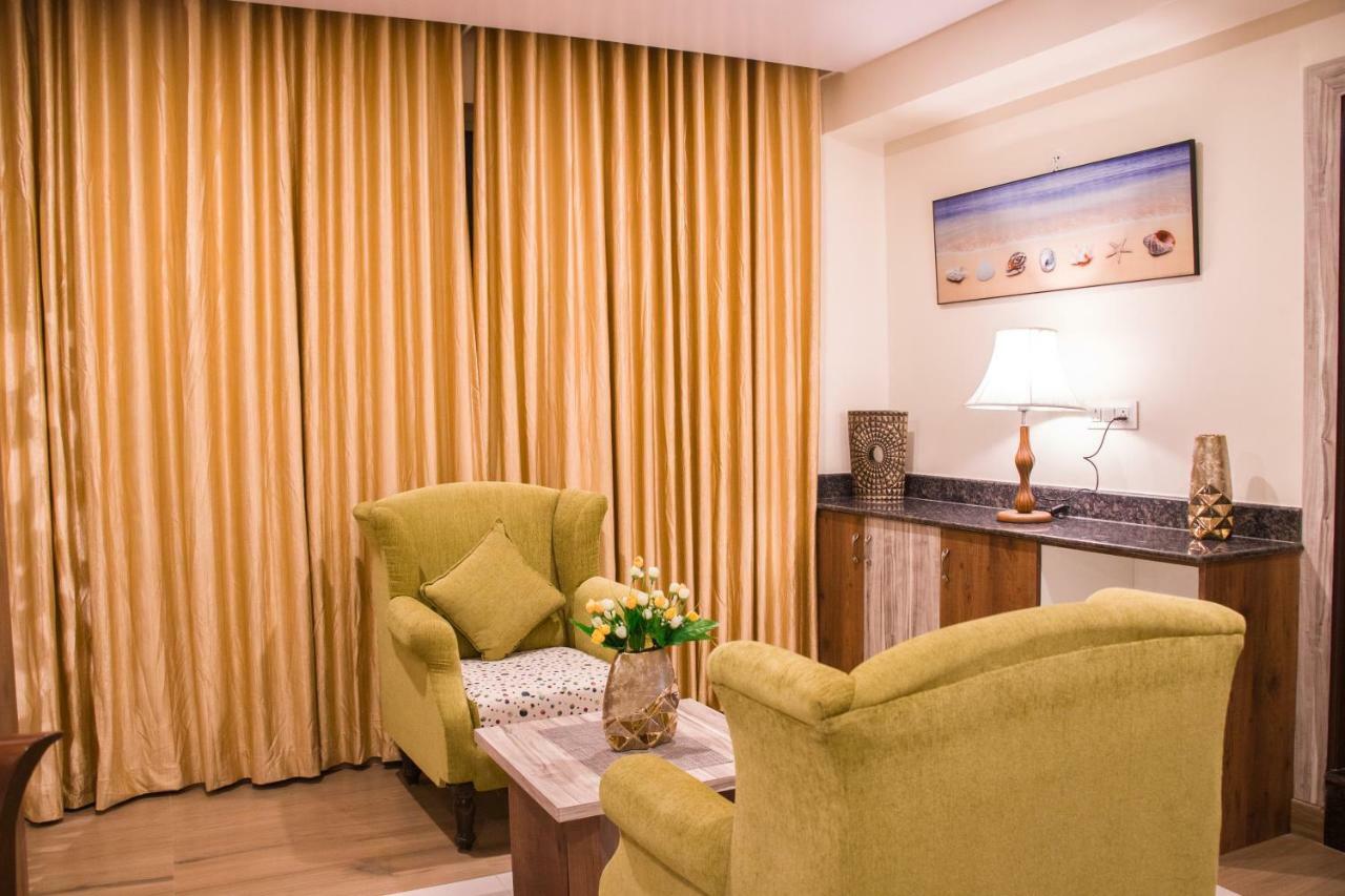 Hotel Monarch International バンガロール エクステリア 写真