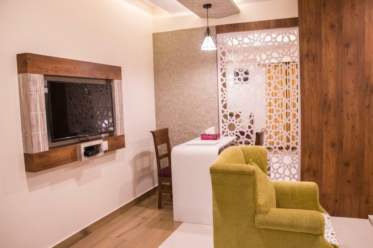 Hotel Monarch International バンガロール エクステリア 写真